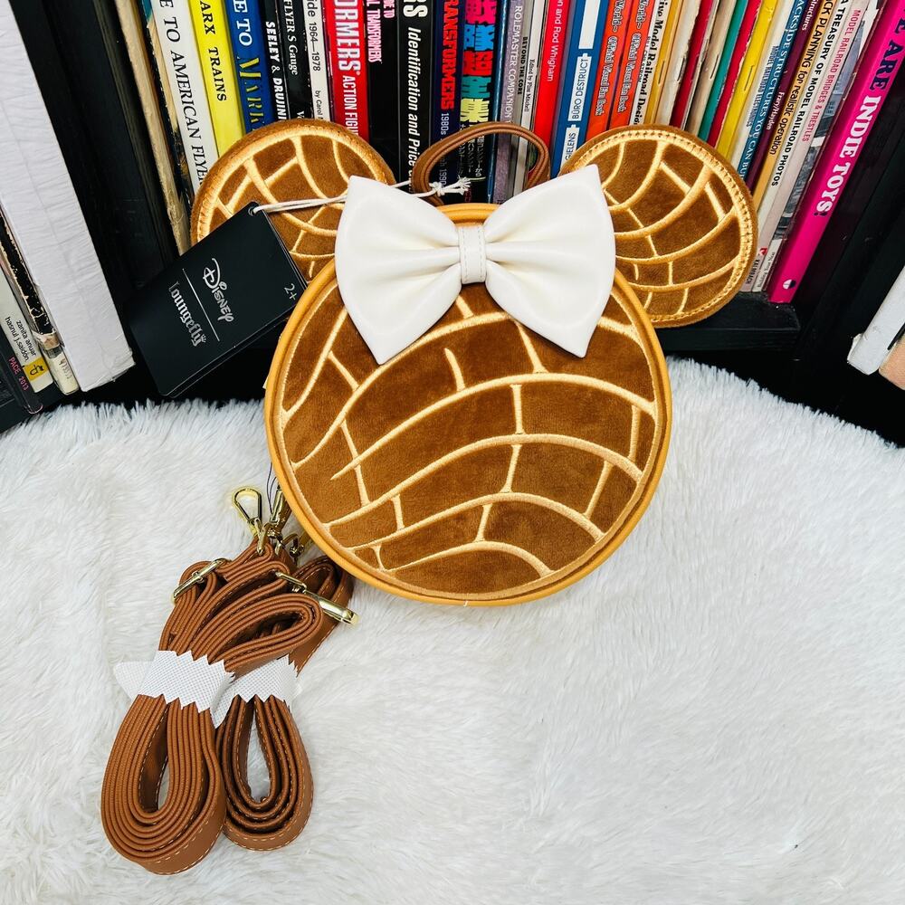 DISNEY X LOUNGEFLY MINNIE MOUSE CHOCOLATE CONCHA CONVERTIBLE MINI BACKPACK / BAG